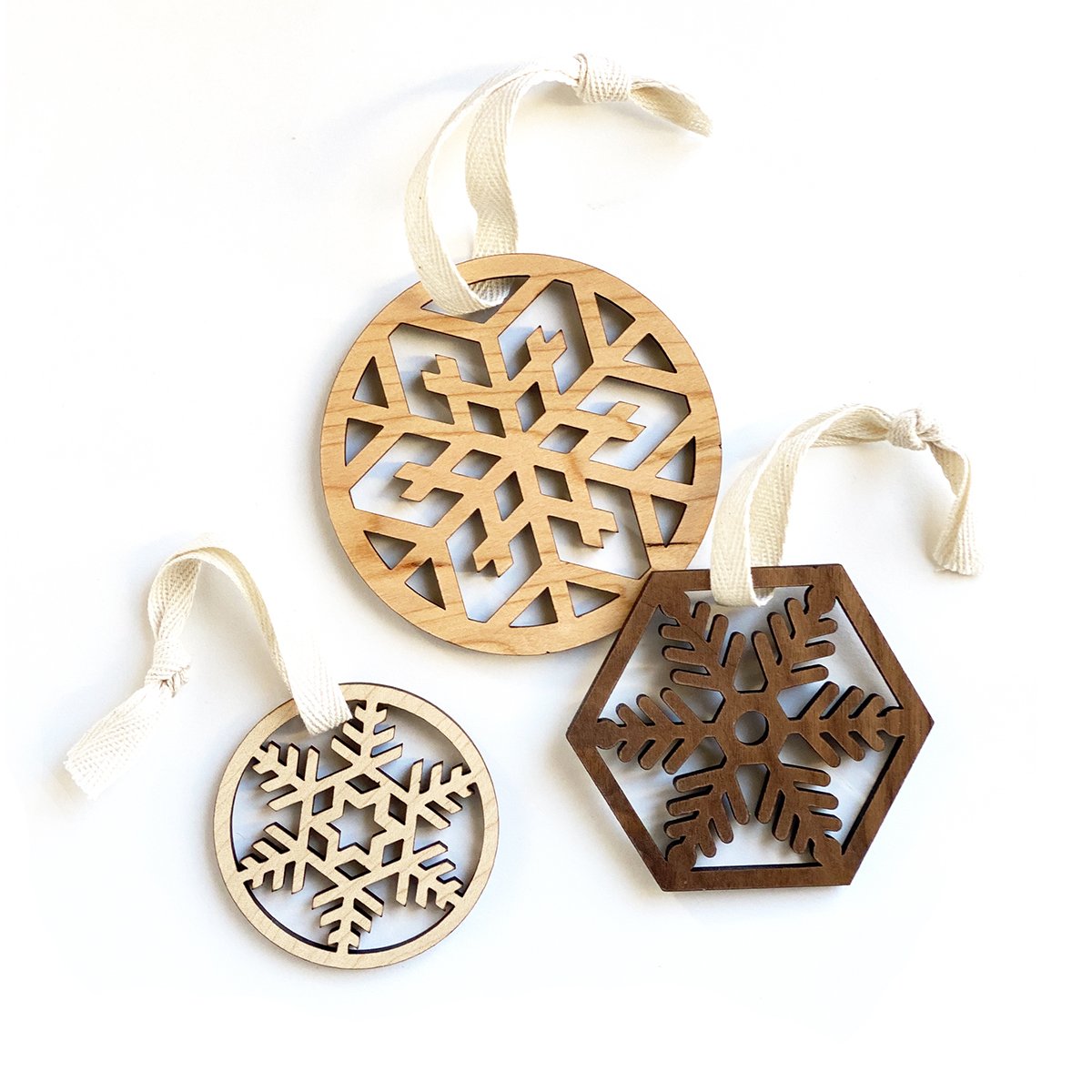 Beaded wood ornament – Good Earth Essentials