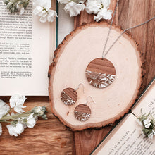 Load image into Gallery viewer, Circle Flower Wood Earrings with Pendant