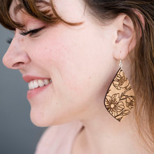 Load image into Gallery viewer, Floral Teardrop Wood Earrings